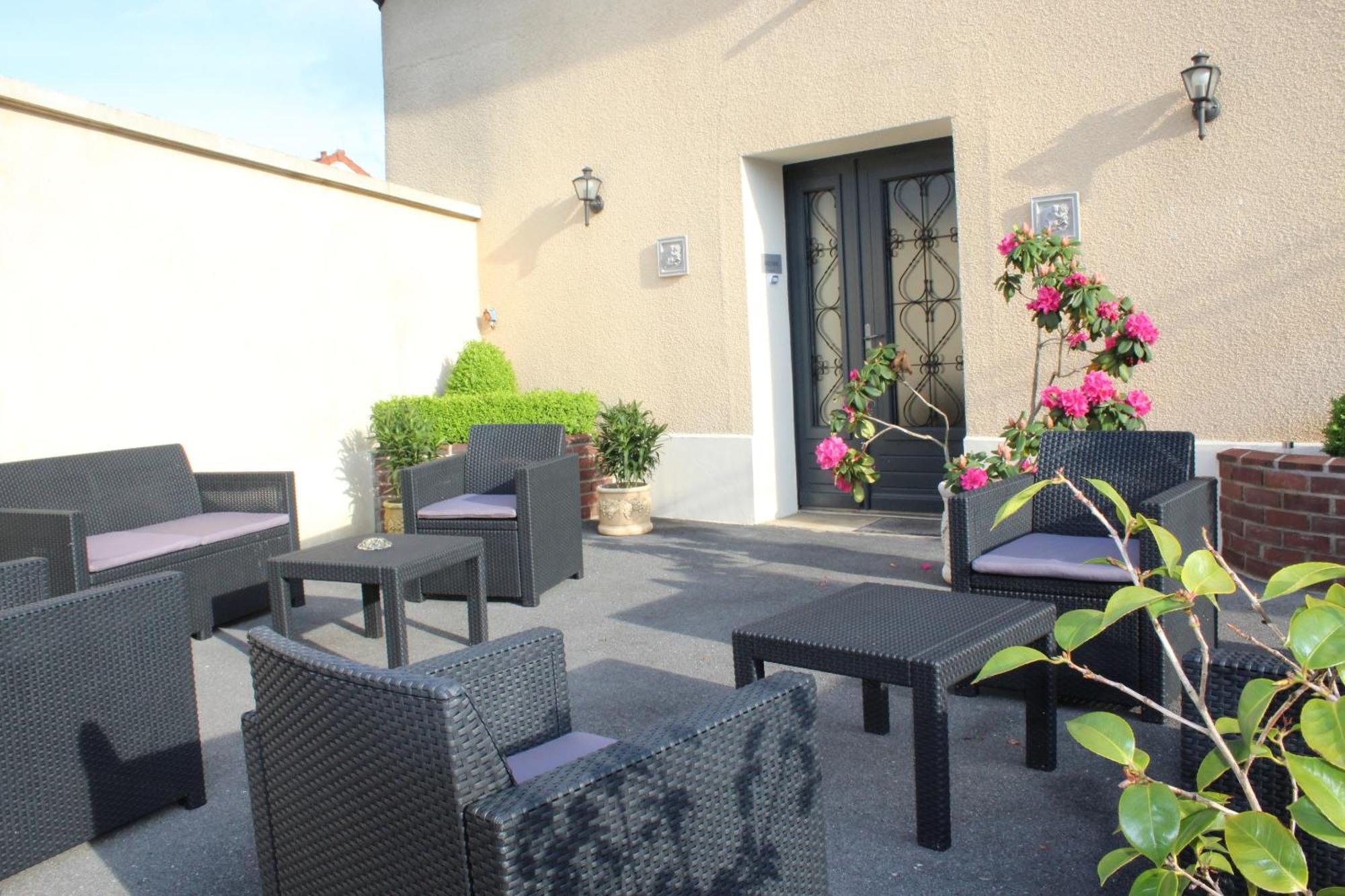 Hotel La Part Des Anges à Mardeuil Extérieur photo