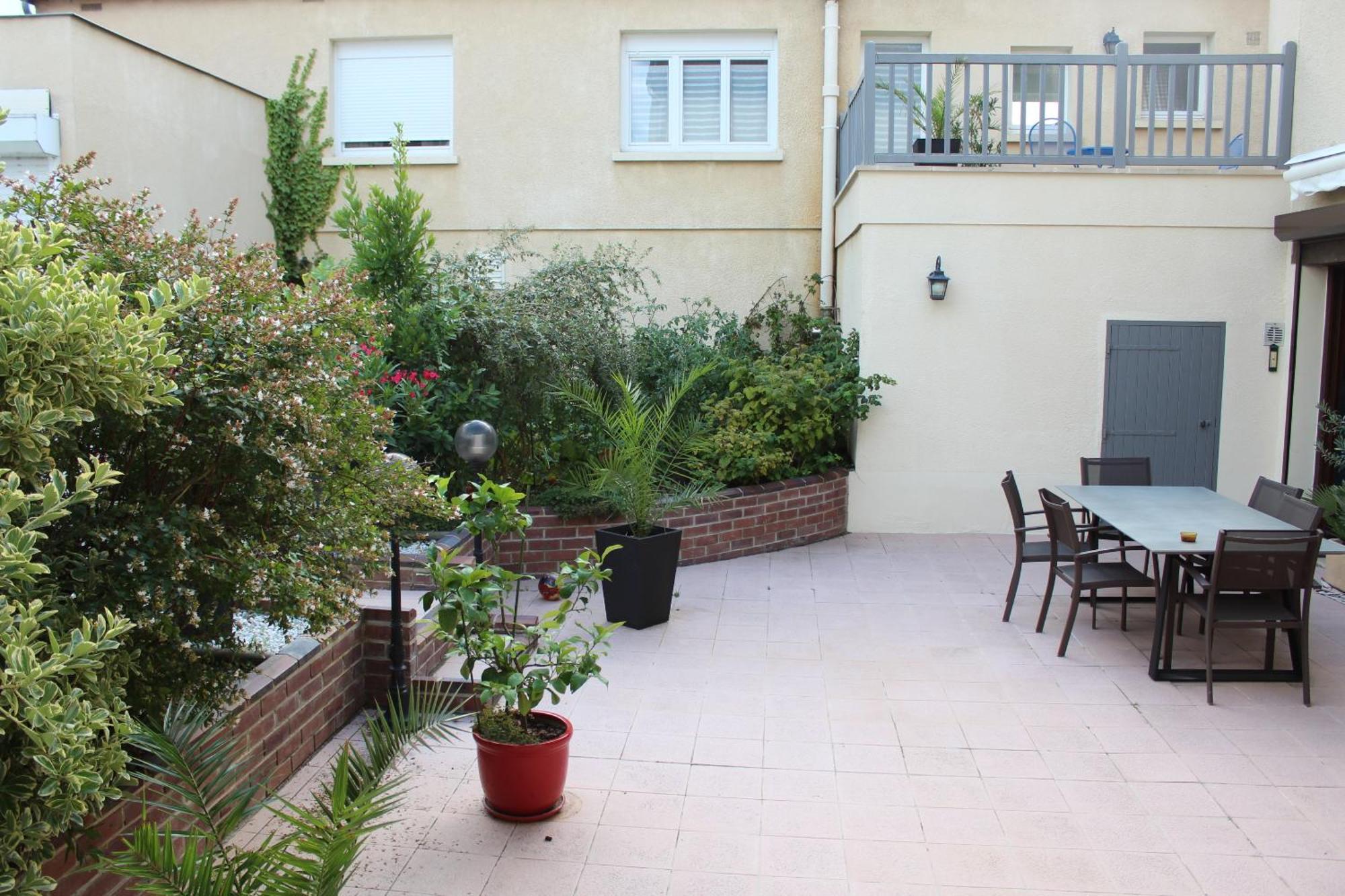 Hotel La Part Des Anges à Mardeuil Extérieur photo